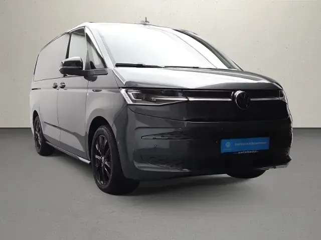 Neu VW Multivan Goal 150 PS (110 kW) 2026 Grau Van / Kleinbus