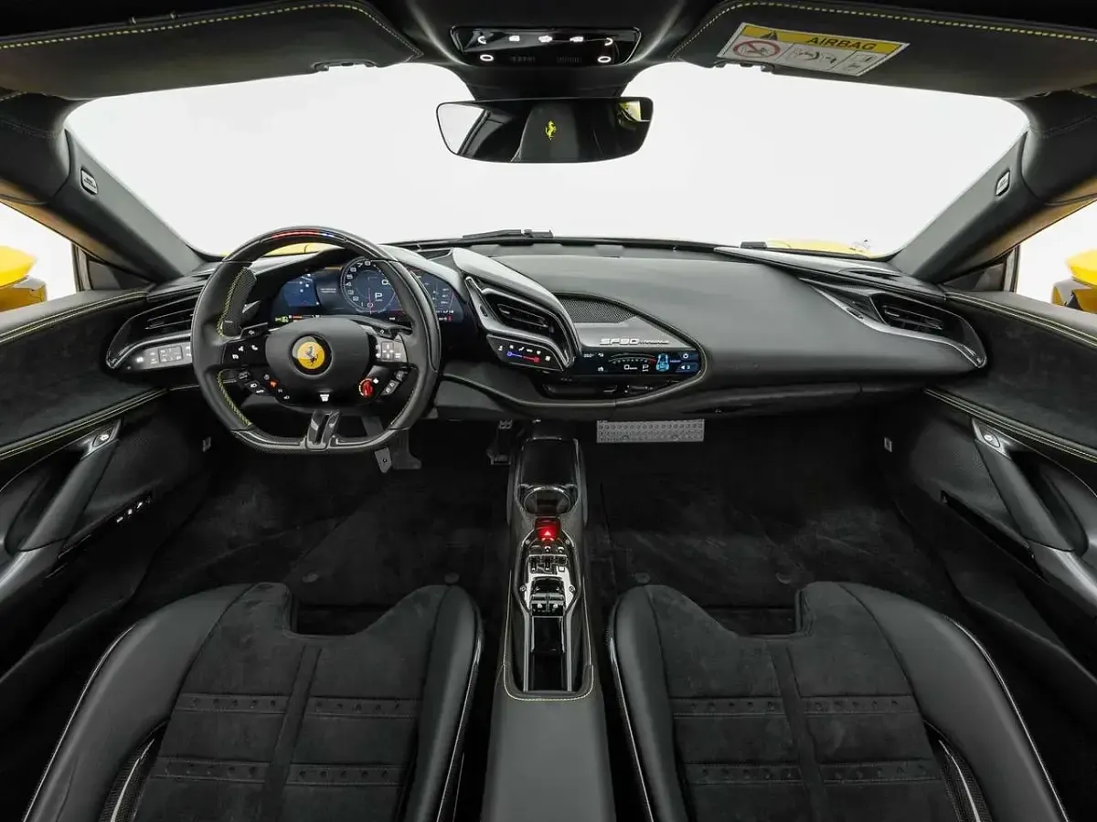 Gebraucht Ferrari SF90 999 PS (734 kW) 2021 Gelb Coupé