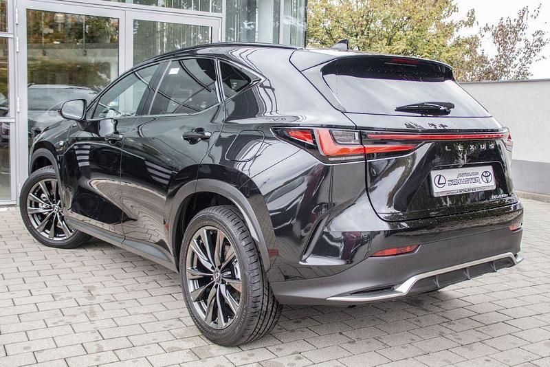 Gebraucht Lexus NX450h+ 309 PS (227 kW) 2023 Graphitschwarz metallic SUV