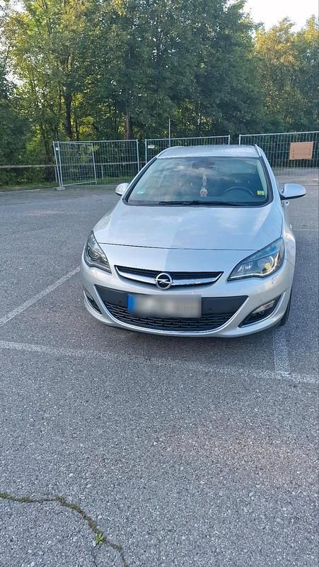 Gebraucht Opel Astra 120 PS (88 kW) 2015 Grau Kombi