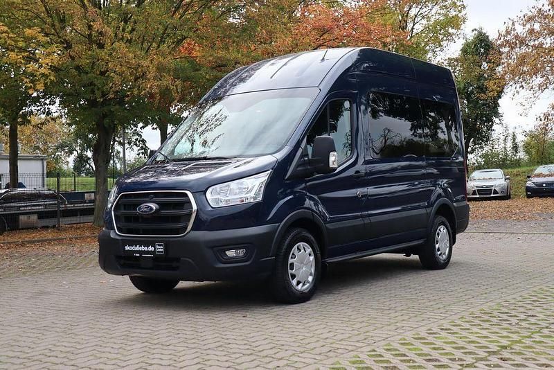Blau Gebraucht 2020 Ford Transit Trend Van / Kleinbus | 26.889 € (Teuer) - Bild 1/4