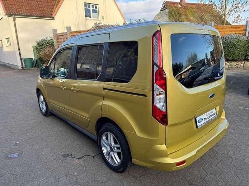 Gebraucht Ford Tourneo Connect Titanium 150 PS (110 kW) 2014 Solargelb Van / Kleinbus