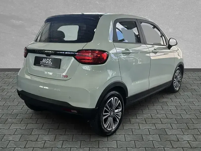 Gebraucht Leapmotor T03 69 kW (95 PS) 2025 Glacier blue Kleinwagen