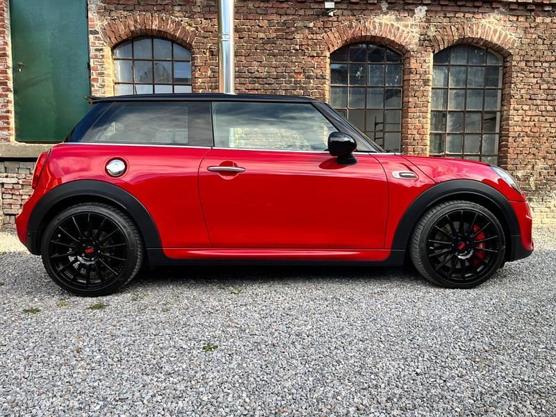 Gebraucht Mini John Cooper Works Coupé 231 PS (169 kW) 2017 Chili red Coupé