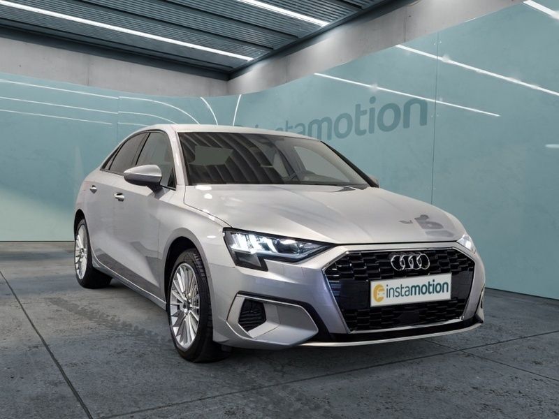 Silber Gebraucht 2023 Audi A3 Advanced Limousine | 28.990 € (Fairer Preis) - Bild 1/4