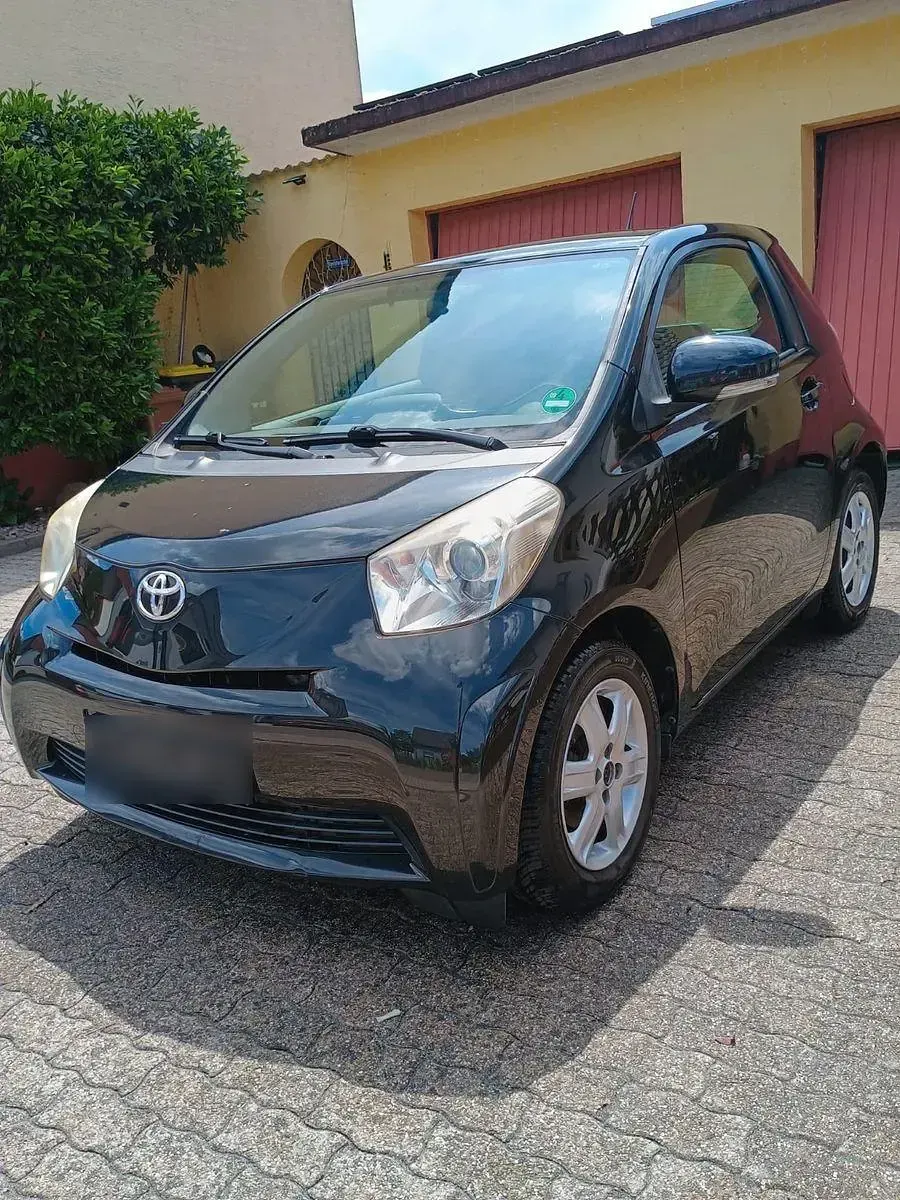 Gebraucht Toyota iQ 68 PS (50 kW) 2009 Schwarz Kleinwagen