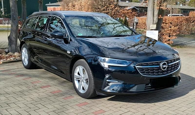 Gebraucht Opel Insignia Elegance 122 PS (89 kW) 2022 Schwarz Kombi