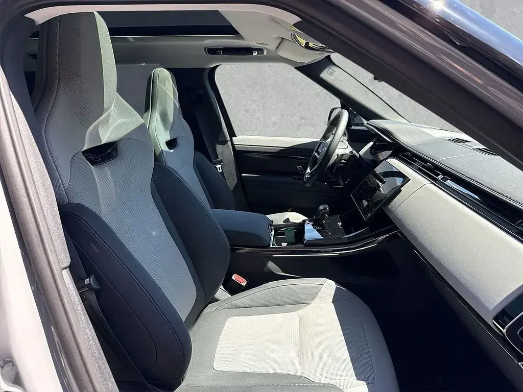 Gebraucht Land Rover Range Rover Sport 635 PS (467 kW) 2025 Grau SUV