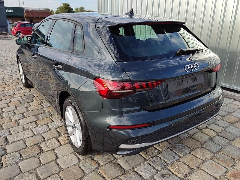 Neu Audi A3 150 PS (110 kW) 2025 Manhattangrau metallic Limousine