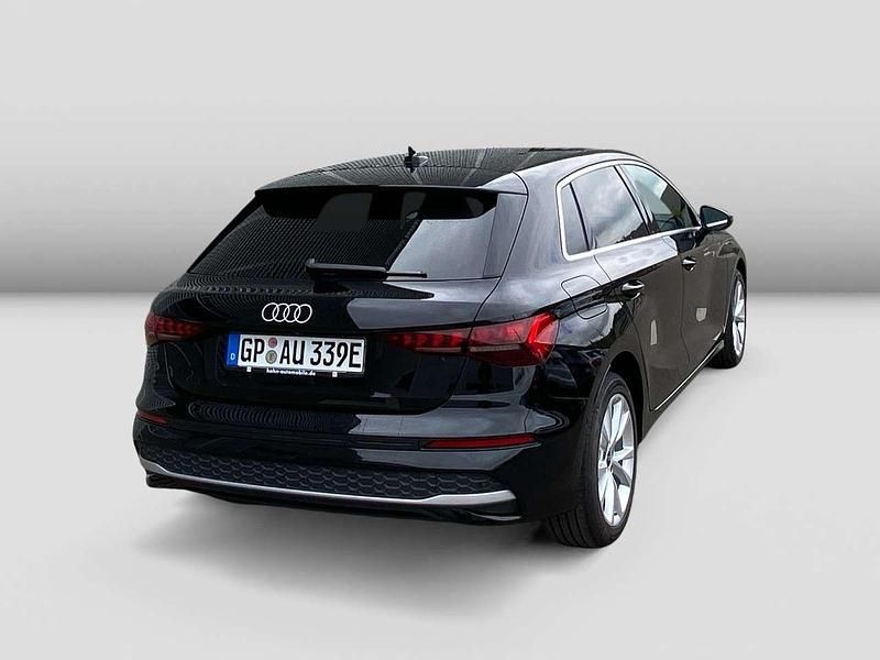 Second-hand Audi A3 Advanced 204 CP (150 kW) 2026 Negru Berlinǎ