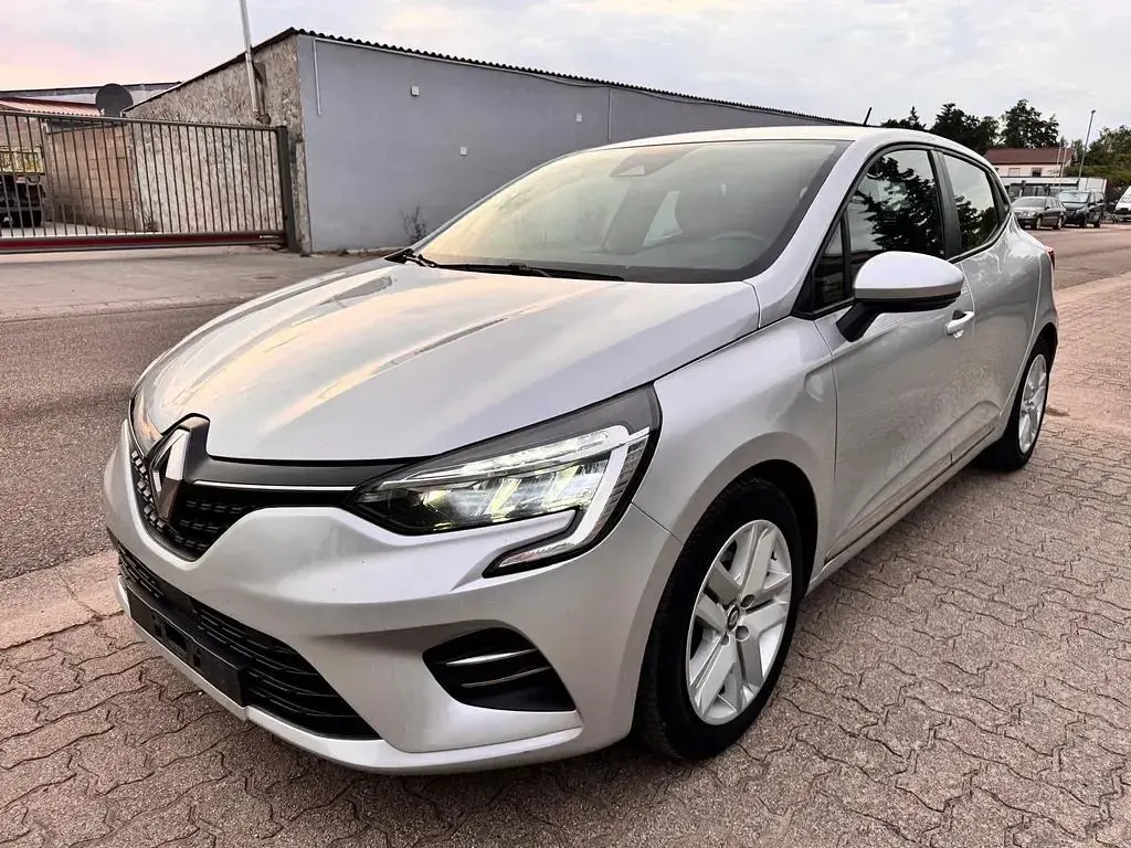 Gebraucht Renault Clio 140 PS (102 kW) 2022 Silber Kleinwagen