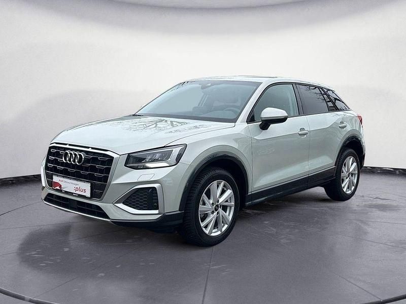 Używany Audi Q2 Advanced 116 KM (85 kW) 2025 Srebrny SUV
