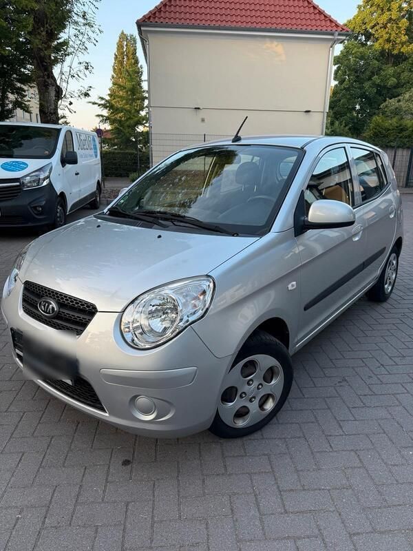 Grau Gebraucht 2011 Kia Picanto 2 Kleinwagen | 3.900 € (Etwas zu teuer) - Bild 1/4