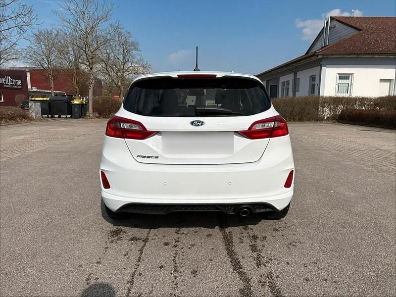 Gebraucht Ford Fiesta ST-Line 101 PS (74 kW) 2018 Weiß Kleinwagen