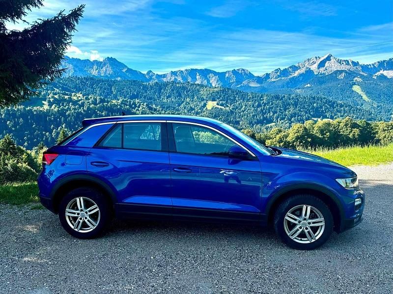 Blau Gebraucht 2018 VW T-Roc SUV | 17.900 € (Fairer Preis) - Bild 1/4