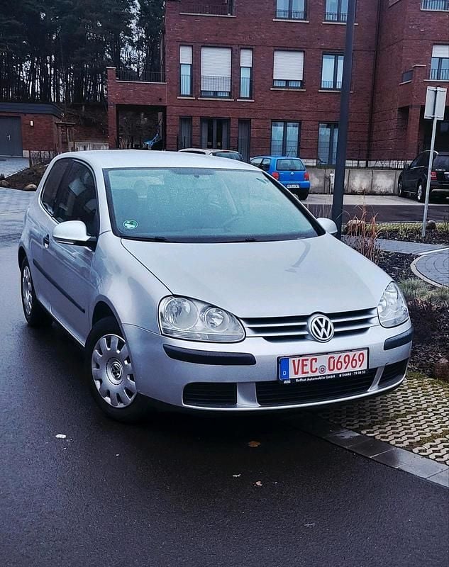 Gebraucht VW Golf V 80 PS (58 kW) 2006 Silber Kleinwagen