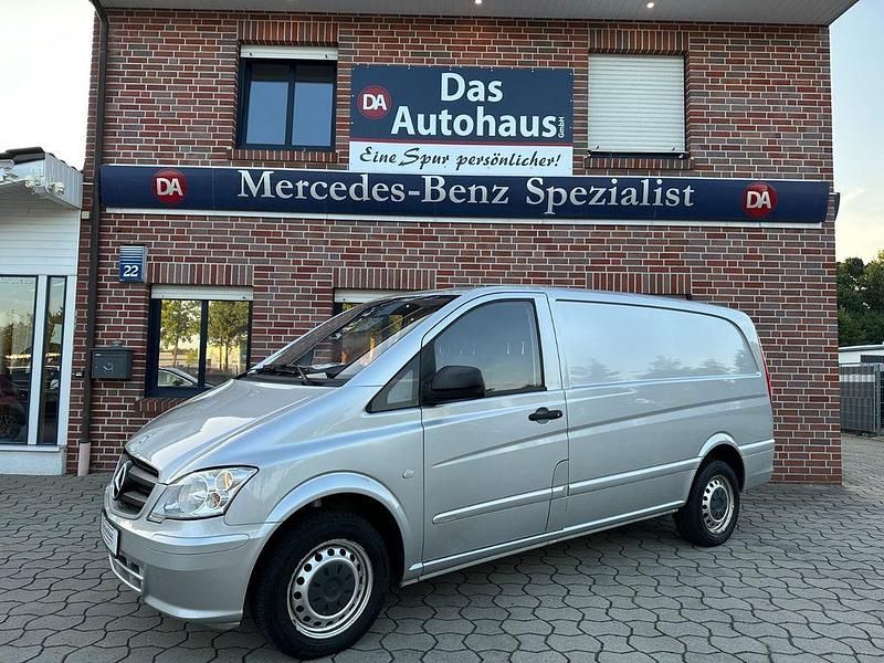 Silber Gebraucht 2013 Mercedes Vito Van | 8.490 € (Fairer Preis) - Bild 1/4