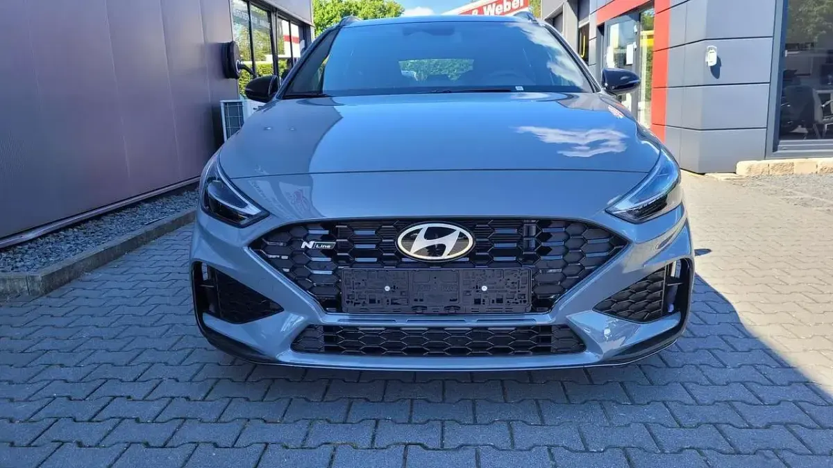 Neu Hyundai i30 N Line 140 PS (102 kW) 2025 Shadow grey Kombi