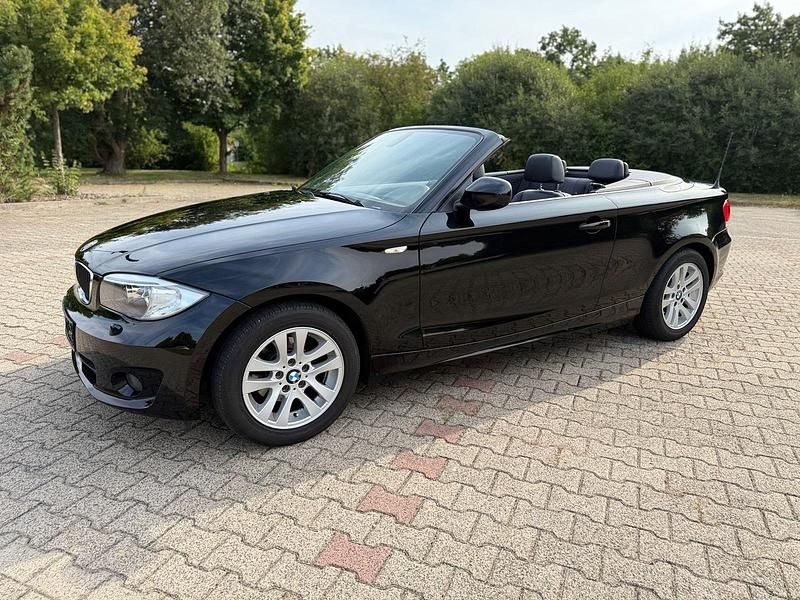 Gebraucht 2012 BMW 118 Cabriolet Cabrio | 6.490 € (Guter Preis) - Bild 1/4