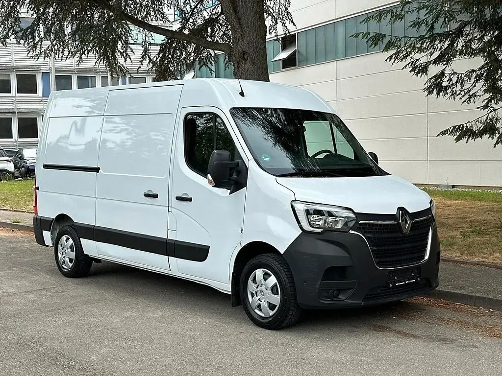 Gebraucht Renault Master 150 PS (110 kW) 2020 Weiß Van / Kleinbus
