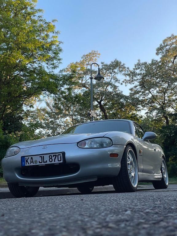 Occasion Mazda MX5 110 ch (80 kW) 1999 Argent Cabriolet