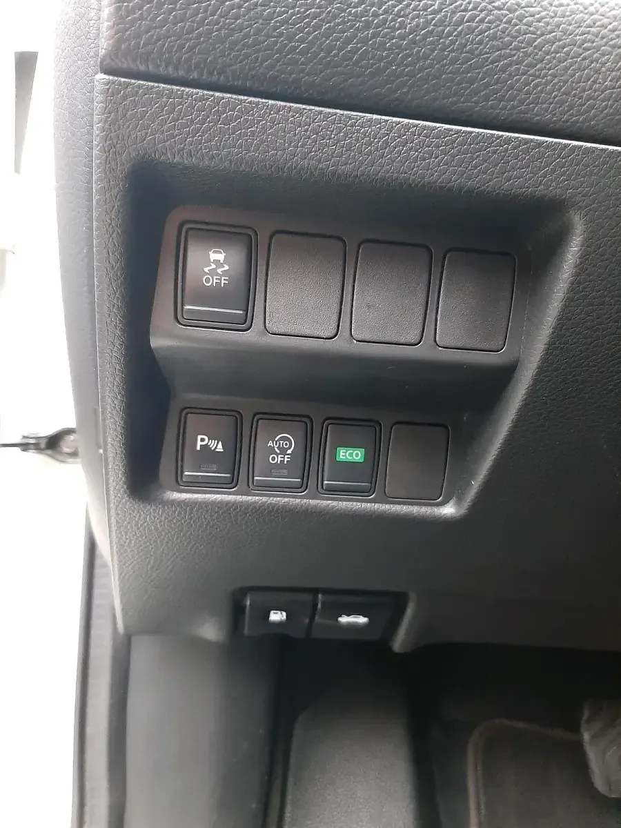 Gebraucht Nissan Qashqai 131 PS (96 kW) 2014 Weiß SUV