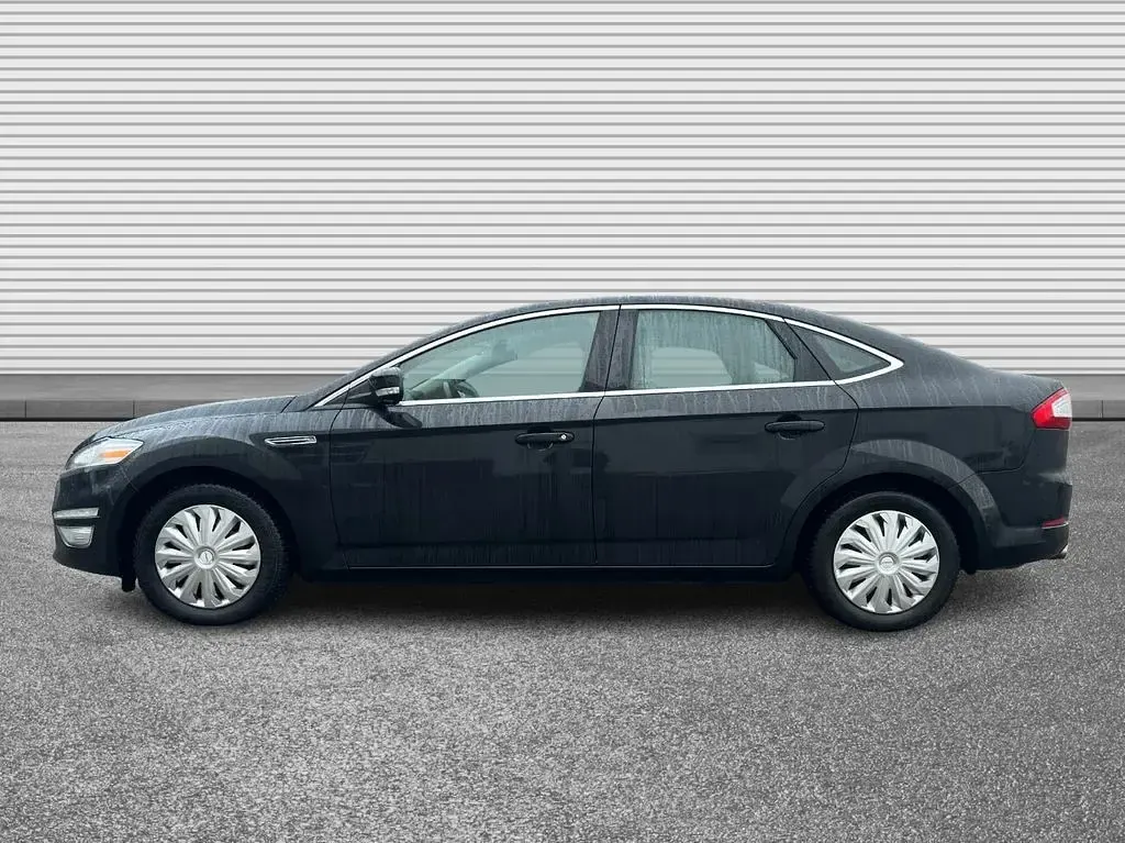 Gebraucht Ford Mondeo Titanium 203 PS (149 kW) 2011 Schwarz Limousine