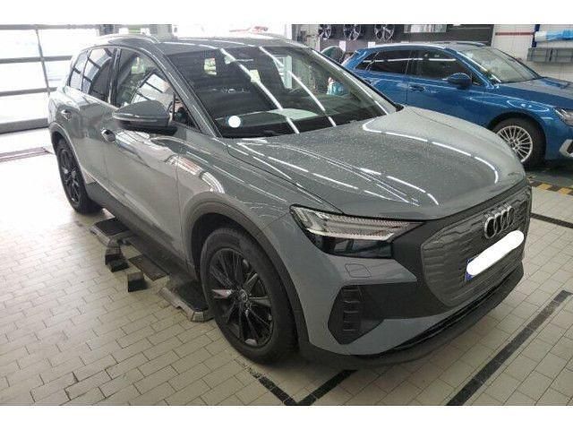 Gebraucht Audi Q4 e-tron Ambiente 194 kW (265 PS) 2023 Kieselgrau SUV