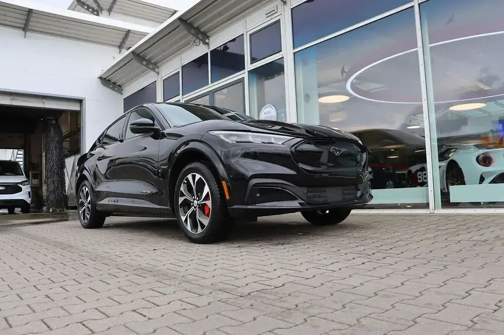 Ny Ford Mustang Mach-E Premium 275 kW (375 HK) 2026 Beige SUV