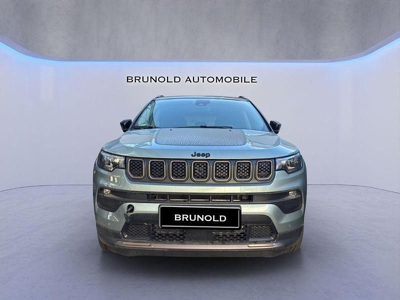 Gebraucht Jeep Compass 190 PS (139 kW) 2022 Grün SUV
