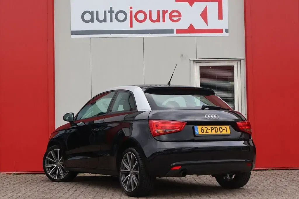 Gebraucht Audi A1 Attraction 86 PS (63 kW) 2011 Schwarz Kleinwagen