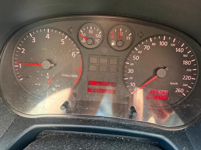 Gebraucht Audi A3 125 PS (91 kW) 1998 Silber Kleinwagen