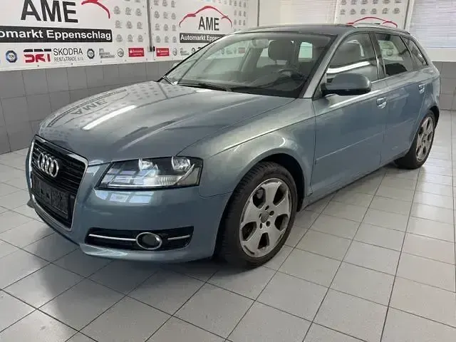 Gebraucht Audi A3 Ambition 140 PS (102 kW) 2012 Blau Kleinwagen