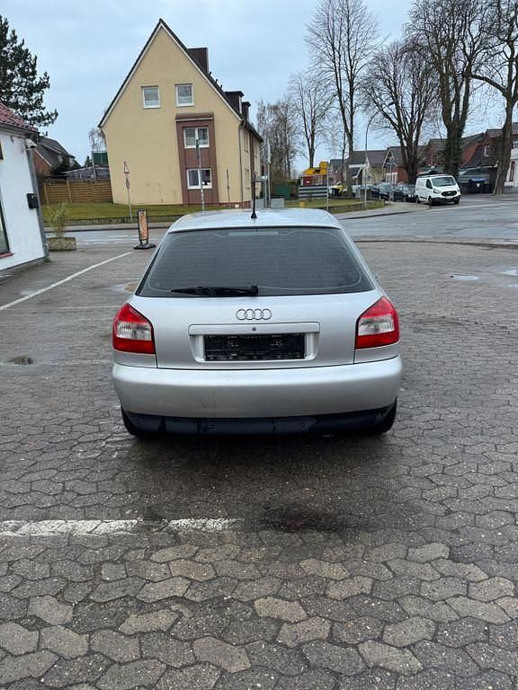 Gebraucht Audi A3 Ambiente 102 PS (75 kW) 2003 Silber Kleinwagen