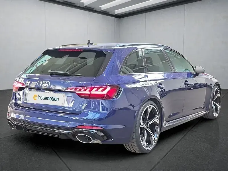 Gebraucht Audi RS4 450 PS (330 kW) 2024 Blau Kombi