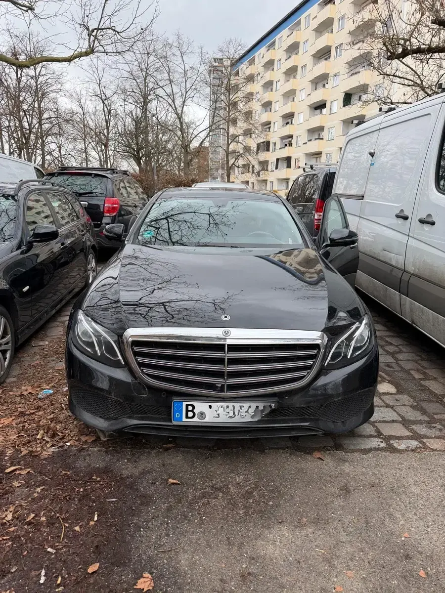 Gebraucht Mercedes E200 150 PS (110 kW) 2019 Schwarz Limousine