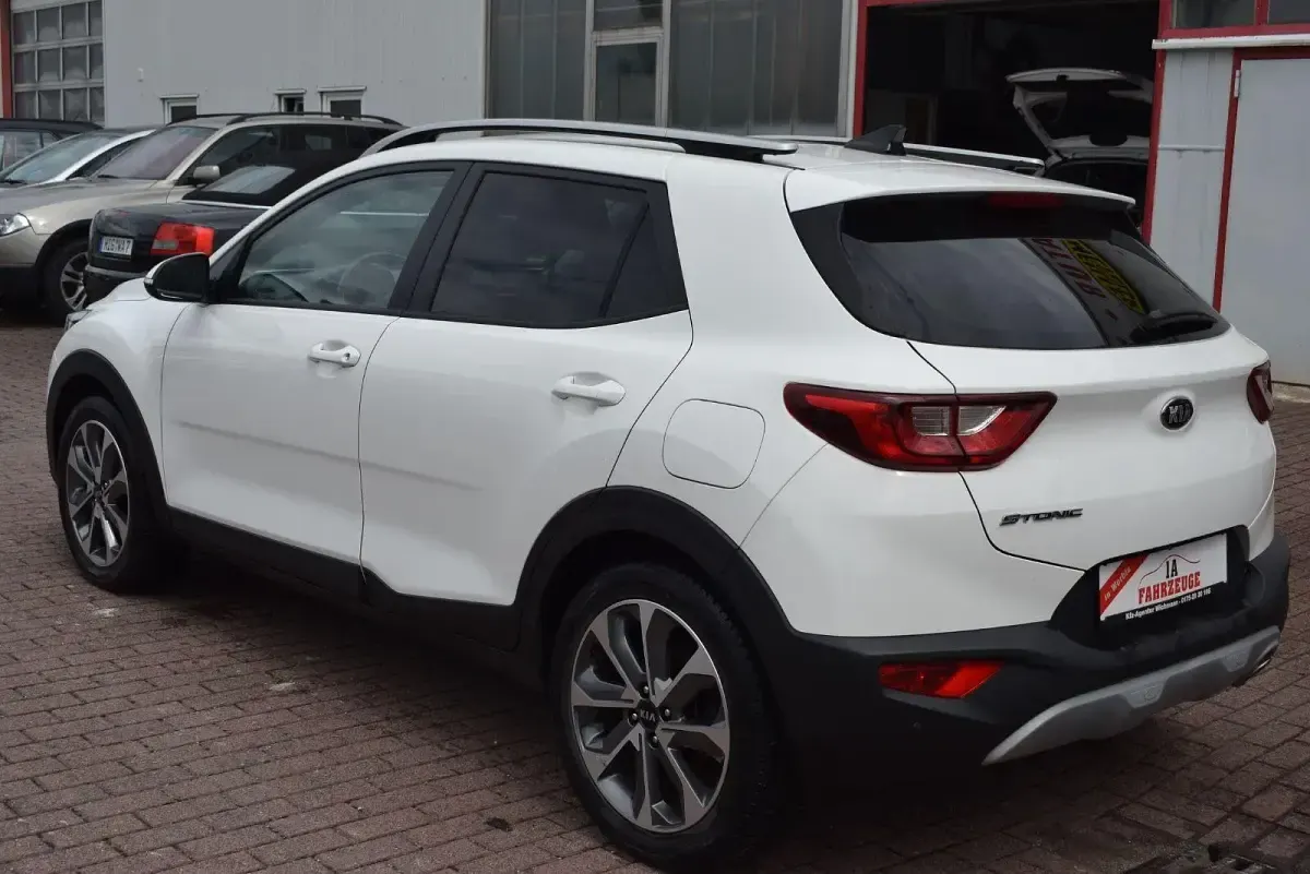 Gebraucht Kia Stonic Vision 99 PS (72 kW) 2019 Weiß SUV