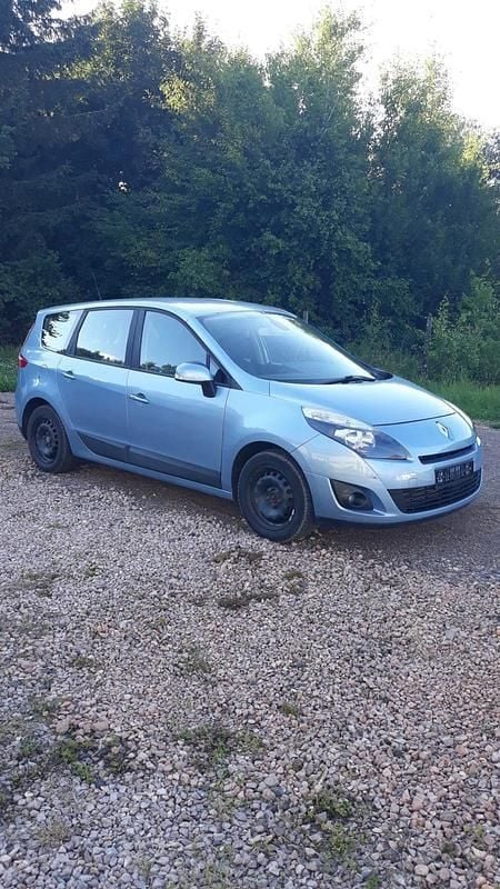 Blau Gebraucht 2011 Renault Mégane III Van / Kleinbus | 2.499 € (Guter Preis) - Bild 1/4