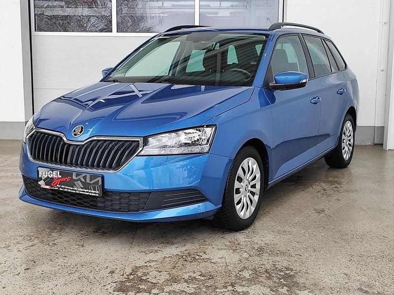 Gebraucht Skoda Fabia Ambition 95 PS (69 kW) 2022 Raceblau metallic Kleinwagen