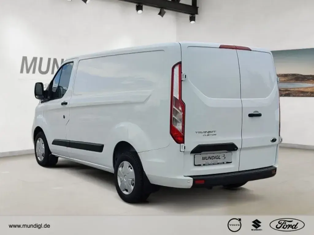 Gebraucht Ford Transit Custom Trend 131 PS (96 kW) 2024 Frostweiß Van