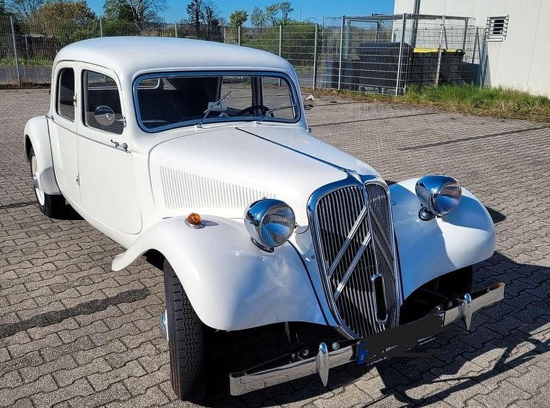 Gebraucht Citroën Traction Avant 56 PS (41 kW) 1955 Weiß Kombi