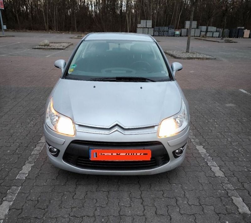 Silber Gebraucht 2009 Citroën C4 Tendance Coupé | 550 € (Superpreis) - Bild 1/4