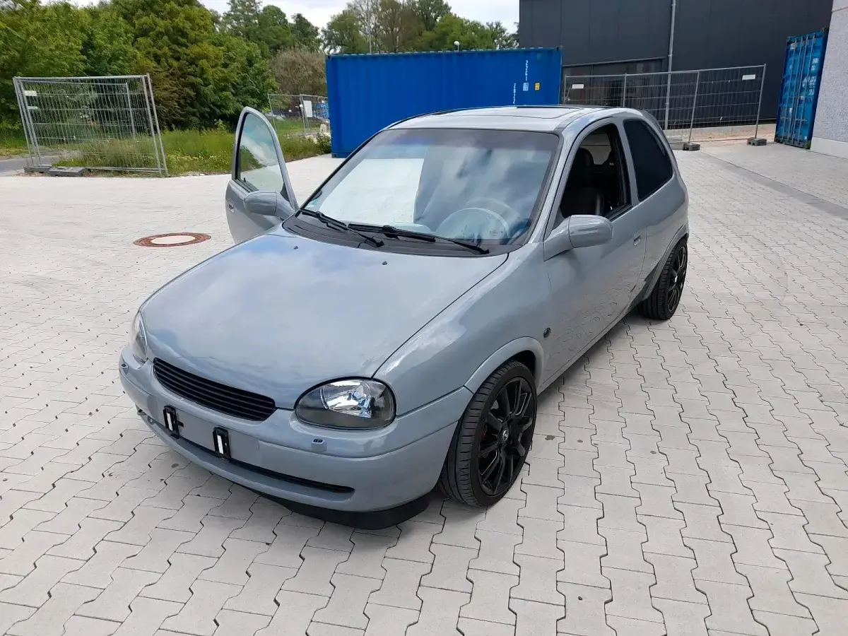 Gebraucht Opel Corsa 150 PS (110 kW) 1997 Grau Kleinwagen