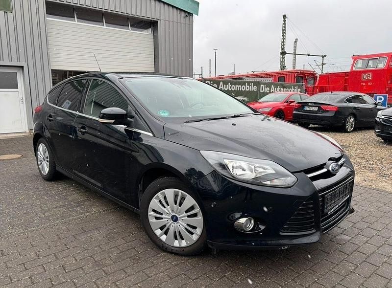 Gebraucht Ford Focus Titanium 150 PS (110 kW) 2011 Schwarz Limousine