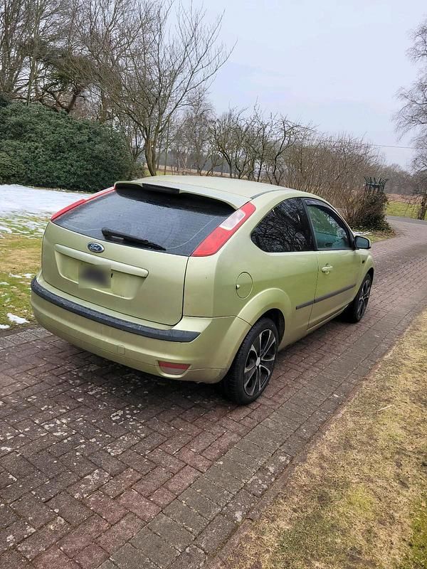 Gebraucht Ford Focus 100 PS (73 kW) 2006 Coupé