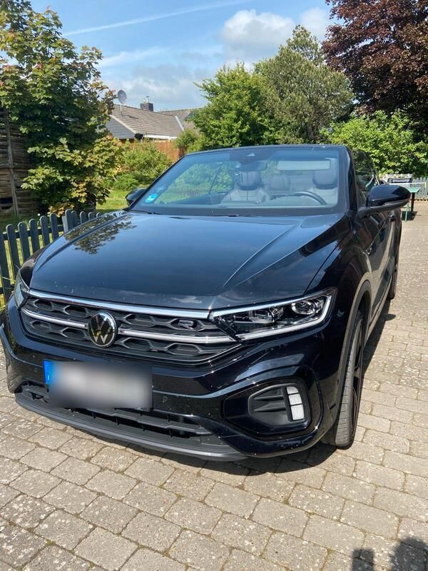 Schwarz Gebraucht 2023 VW T-Roc Cabriolet R-line Cabrio | 34.900 € (Etwas zu teuer) - Bild 1/4