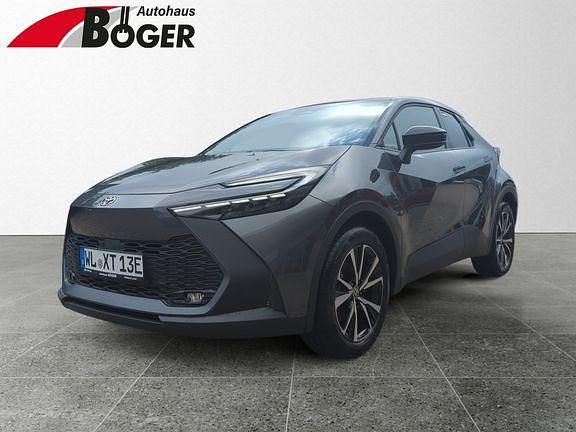 Grey metallic / black Gebraucht 2025 Toyota C-HR SUV | 37.990 € (Teuer) - Bild 1/3