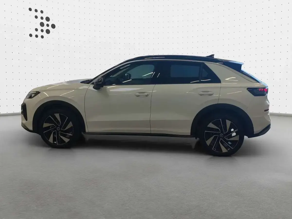 Neu VW T-Roc Style 116 PS (85 kW) 2026 Pure white uni schwarz uni SUV