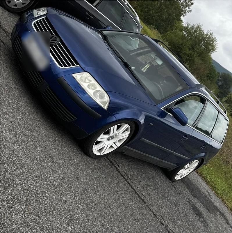 Gebraucht VW Passat 115 PS (84 kW) 2001 Blau Kombi