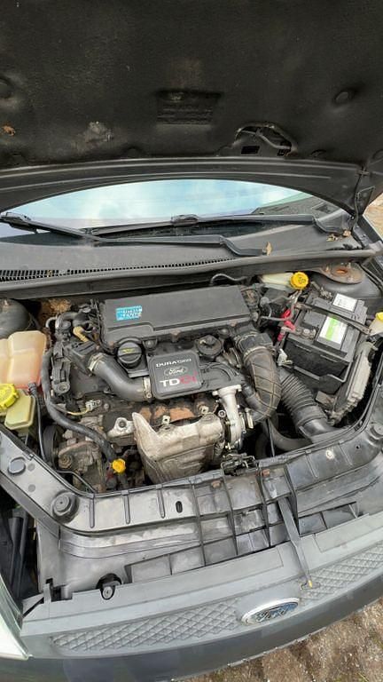 Gebraucht Ford Fiesta 68 PS (50 kW) 2005 Grau Kleinwagen